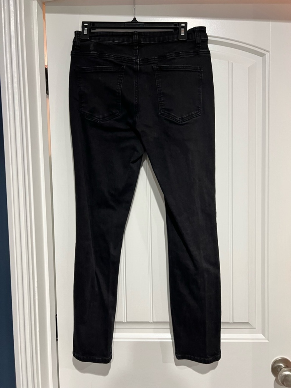 Pink Lily Black Distressed Skinny Jeans Size 30 - Picture 4 of 4